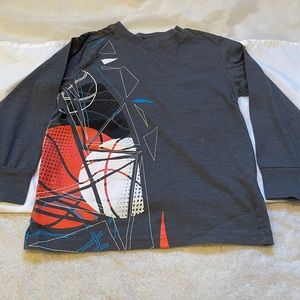 Cat & Jack Gray Basketball Long Sleeve T-Shirt, size 4/5